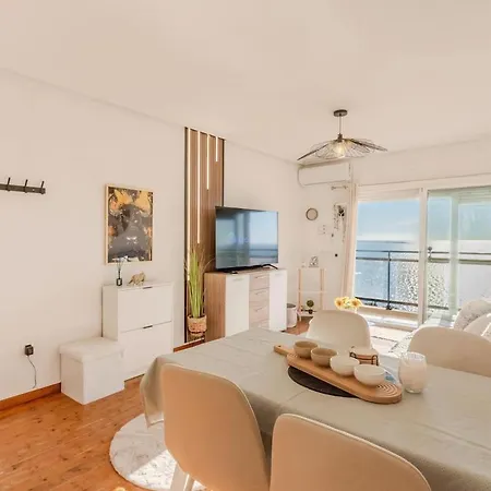Blue Coast - Panoramic Ocean Views